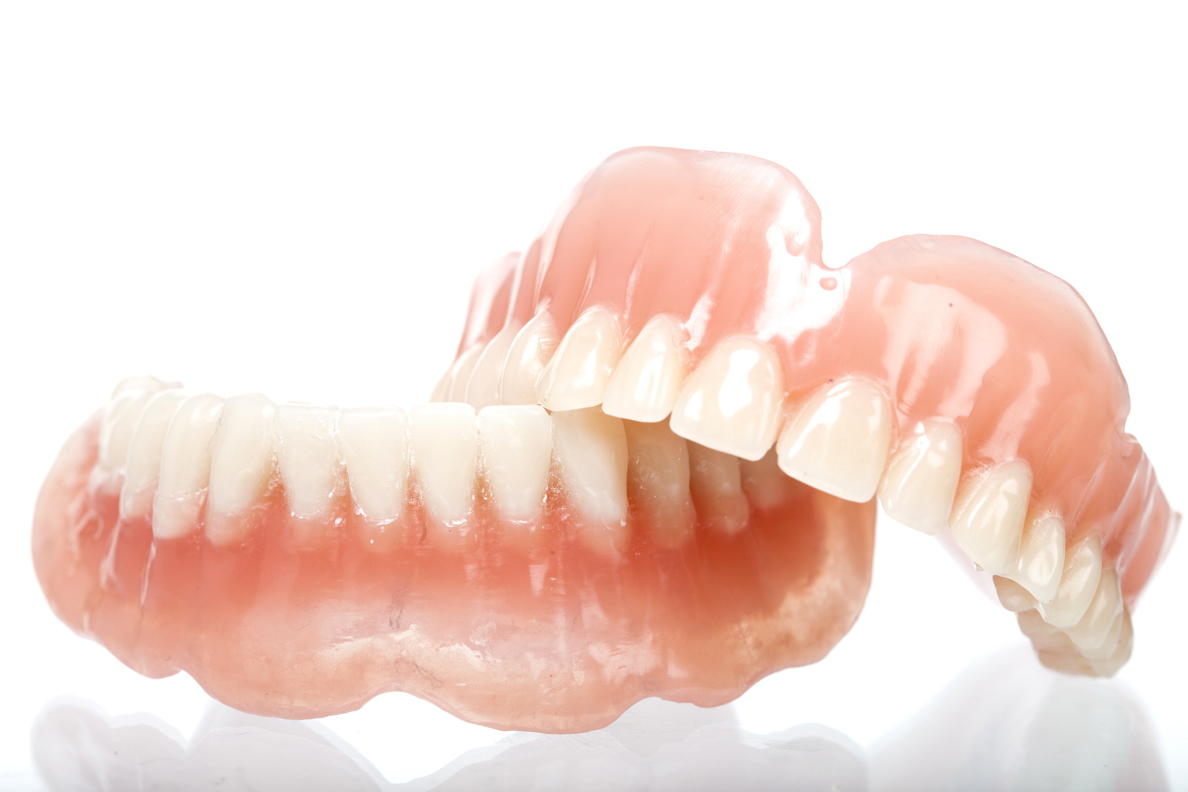川上歯科パンジョ診療所 入れ歯とインプラントはどのような違いがあるか？（入れ歯編）